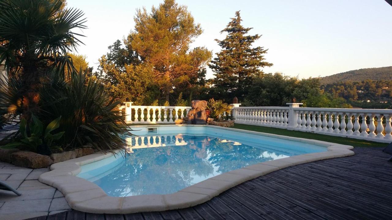 Appartement Vue Montagne Gareoult Luaran gambar