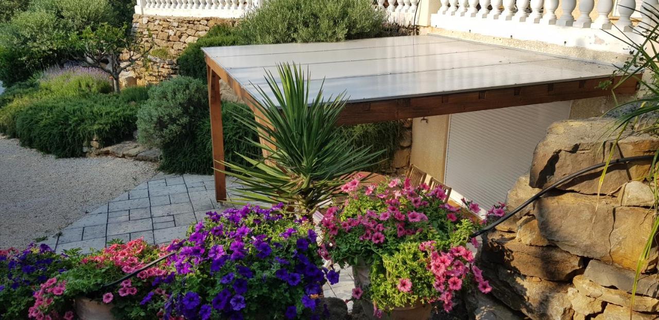 Appartement Vue Montagne Gareoult Luaran gambar